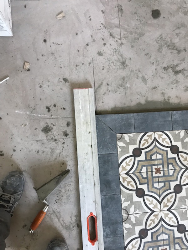 Tapis de carreaux ciment